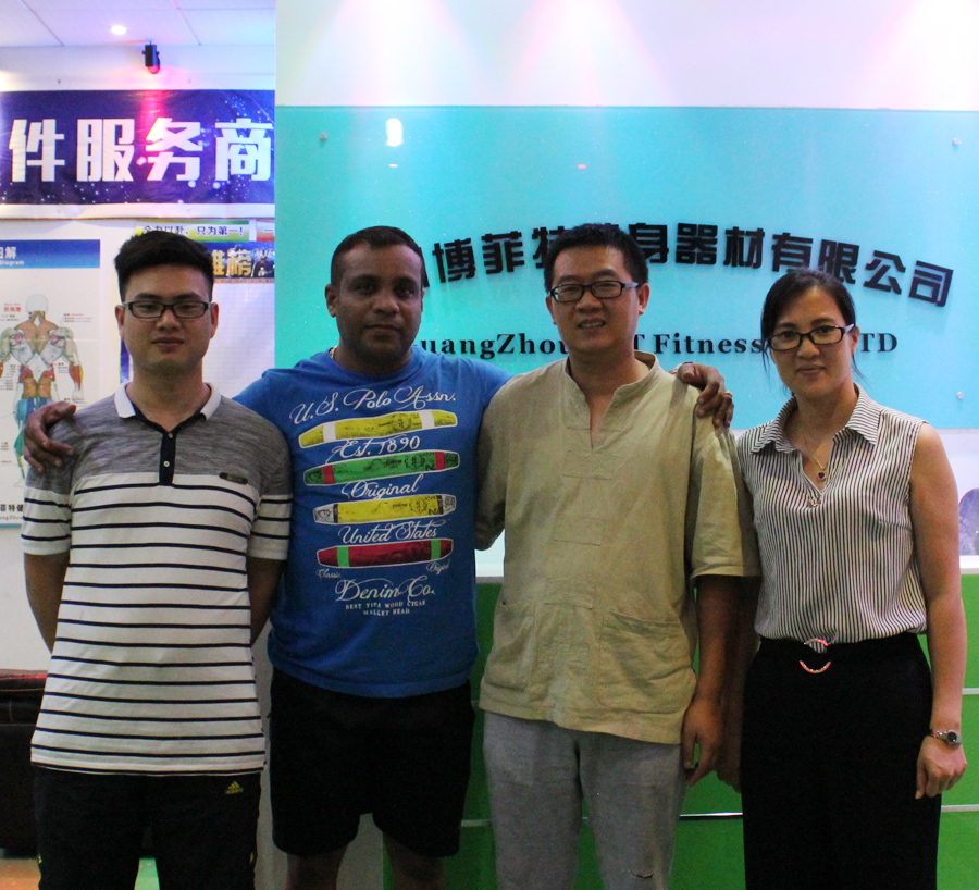 India Customer Import Gym Equipment From China