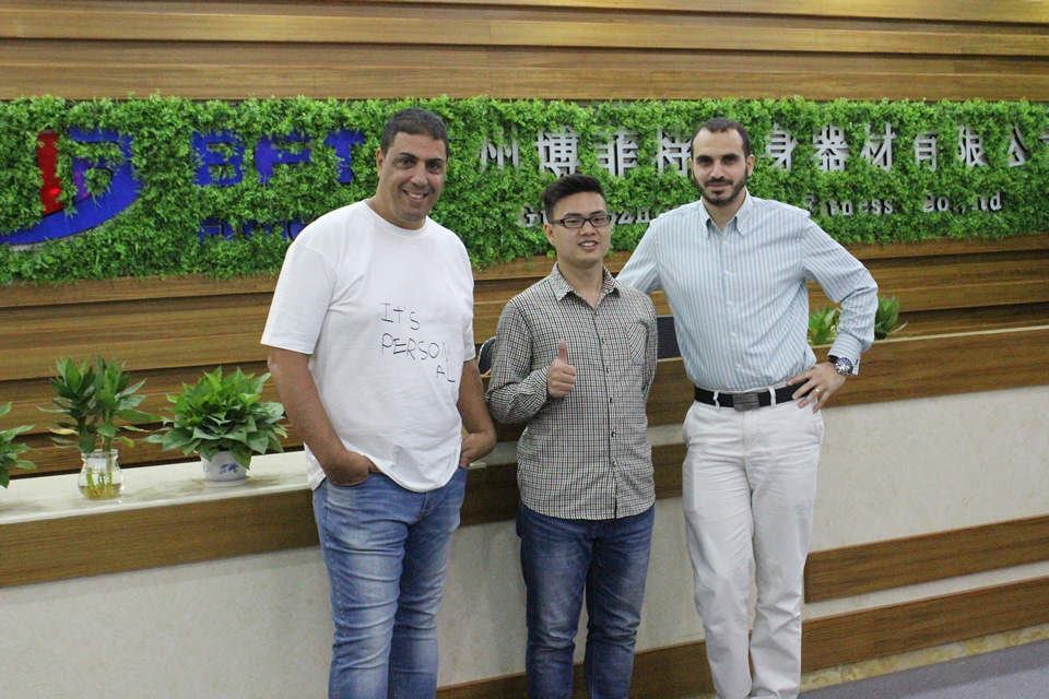 Israel Customers Buy Gym Equipmwnt in China BFT Fitness Factory